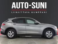 Käytetty Alfa Romeo Stelvio Super 210 HP (154 kW) 2018 Katumaasturi