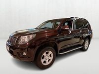 Käytetty Toyota Land Cruiser Luxury 173 HP (127 kW) 2010 Punainen Katumaasturi