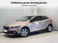 Käytetty Volvo V40 Momentum 190 HP (139 kW) 2016 Ruskea Viistoperä