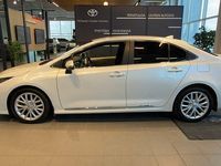 Käytetty Toyota Corolla Premium 122 HP (89 kW) 2023 Valkoinen Sedan