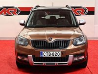 Käytetty Skoda Yeti Outdoor GreenLine 105 HP (77 kW) 2015 Oranssi Katumaasturi