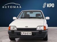 Käytetty Ford Escort 90 HP (66 kW) 1990 Valkoinen Viistoperä