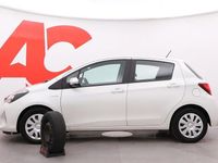 Käytetty Toyota Yaris Hybrid Active 101 HP (74 kW) 2015 Valkoinen Viistoperä