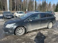 käytetty Toyota Avensis 1,8 Valvematic Sol Edition Wagon Multidrive S - Vetokoukku, vakionop.säädin, peruutustutka