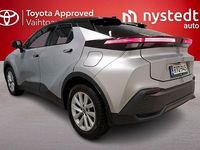 Käytetty Toyota C-HR Edition 140 HP (102 kW) 2024 Hopea Katumaasturi