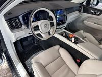 Käytetty Volvo XC60 Plus 350 HP (257 kW) 2023 Katumaasturi