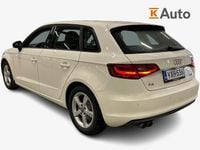Käytetty Audi A3 Sportback Business 122 HP (89 kW) 2014 Valkoinen Viistoperä