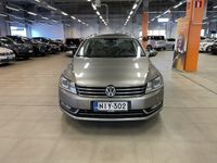 käytetty VW Passat Variant Highline 2,0 TDI 103 kW (140 hv) BlueMotion Technology DSG-aut. ** 2.Om Suomi-auto / Panorama / Koukku / P.tutkat **