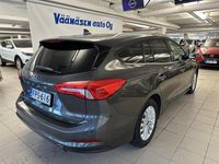 Käytetty Ford Focus Trend 101 HP (74 kW) 2021 Harmaa Farmari