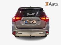 Käytetty Mitsubishi Outlander P-HEV Invite 135 HP (99 kW) 2020 Katumaasturi