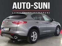 Käytetty Alfa Romeo Stelvio Super 210 HP (154 kW) 2018 Katumaasturi