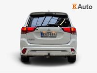 Käytetty Mitsubishi Outlander P-HEV Instyle 135 HP (99 kW) 2021 Valkoinen Katumaasturi