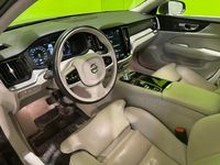 Käytetty Volvo V60 Inscription 317 HP (233 kW) 2019 Farmari