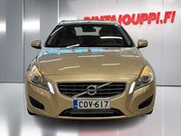 Käytetty Volvo V60 Summum 150 HP (110 kW) 2011 Farmari