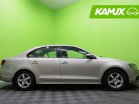 Käytetty VW Jetta Comfortline 105 HP (77 kW) 2014 Hopea / harmaa Sedan