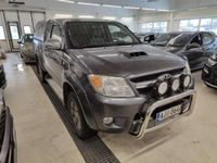 käytetty Toyota HiLux Double Cab 3,0 D-4D 4WD 171 SR Aut.ALV-väh., PA-lämmitin