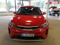 Käytetty Kia Stonic LX 101 HP (74 kW) 2024 Punainen Katumaasturi