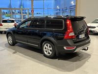 käytetty Volvo XC70 D5 AWD Momentum aut / Webasto / Nahkapenkit / 2 x renkaat / Koukku