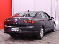 Käytetty VW Passat Style 150 HP (110 kW) 2020 Sedan