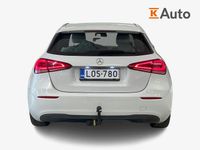 Käytetty Mercedes A180 Business 136 HP (100 kW) 2019 Valkoinen Viistoperä