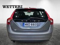 Käytetty Volvo V60 Momentum 120 HP (88 kW) 2015 Harmaa Farmari