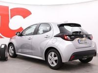 Käytetty Toyota Yaris Hybrid Active 116 HP (85 kW) 2023 Viistoperä