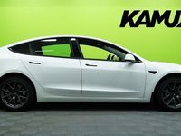 käytetty Tesla Model 3 Long Range Dual Motor // Koukku / 2x renkaat ja vanteet / Ilmalämpöpumppu / Suomi-auto //