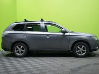Käytetty Mitsubishi Outlander Instyle 150 HP (110 kW) 2013 Hopea / harmaa Katumaasturi
