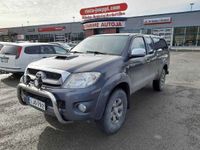 käytetty Toyota HiLux Extra Cab 2,5 D-4D 4WD 144 SR - Webasto kaukosäädöllä, vetokoukku, ilmastointi