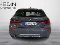 Käytetty BMW 118 Luxury Line 140 HP (102 kW) 2021 Harmaa Viistoperä