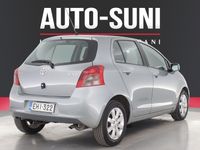 käytetty Toyota Yaris 1,3 VVT-i Superior 5ov # Kahdet renkaat# Moottorilämmitin #