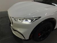 Käytetty Ford Mustang Mach-E Premium 197 kW (269 HP) 2023 Valkoinen Katumaasturi