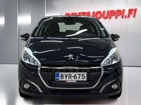 Käytetty Peugeot 208 Signature Sky 83 HP (61 kW) 2019 Viistoperä