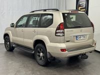 Käytetty Toyota Land Cruiser Luxury 173 HP (127 kW) 2008 Ruskea Katumaasturi