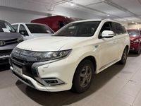 Käytetty Mitsubishi Outlander P-HEV Instyle 135 HP (99 kW) 2020 Katumaasturi
