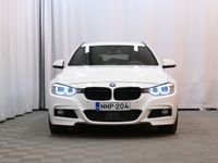 käytetty BMW 335 335 F30 Sedan d A xDrive Business M-Sport ** Adapt. Vakkari / HUD / P. Kamera / HiFi / Navi / Comfort Access / Adapt. Xenon **