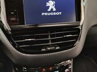 käytetty Peugeot 2008 PureTech 82 Motion #supervähän ajettu! #1-omistaja #automaatti-ilmastointi #peruutuskamera #cruise #tutkat