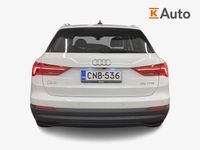 Käytetty Audi Q3 Business 150 HP (110 kW) 2019 Valkoinen Katumaasturi