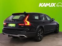Käytetty Volvo V90 CC Pro 235 HP (172 kW) 2017 Musta Farmari