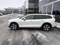 Käytetty Volvo V60 CC 190 HP (139 kW) 2019 Valkoinen Farmari