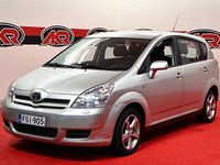 Käytetty Toyota Corolla Verso Terra 110 HP (80 kW) 2004 Hopea Tila-auto