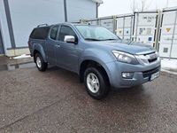 käytetty Isuzu D-Max Space Cab 2,5 TDi 4WD 6MT LS - 3kk lyhennysvapaa - Vetokoukku. Webasto. Huoltokirja. Kahdet renkaat aluvantein. Vakkari. - Ilmainen kotiintoimitus!