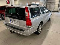 käytetty Volvo V70 2,5T AWD Classic aut