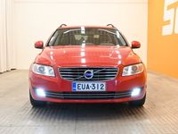 käytetty Volvo V70 2.0 BiFuel ** Vakkari / Lohkolämmitin + sp / Xenon / Peruutustutka **