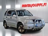 Käytetty Suzuki Grand Vitara 128 HP (94 kW) 2003 Hopea Katumaasturi