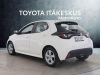 Käytetty Toyota Yaris Active 114 HP (83 kW) 2022 Valkoinen Viistoperä