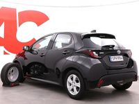 Käytetty Toyota Yaris Hybrid Active 116 HP (85 kW) 2023 Musta Viistoperä