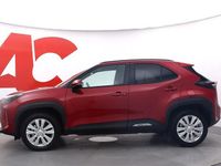 Käytetty Toyota Yaris Cross Plus 116 HP (85 kW) 2024 Punainen Katumaasturi