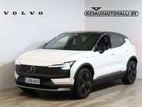 Käytetty Volvo EX30 CC Performance 314 kW (428 HP) 2025 Valkoinen Katumaasturi