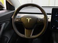 käytetty Tesla Model 3 Long Range Dual AWD Facelift / Vetokoukku / Ilmalämpöpumppu / Autopilot / Premium Audio / Lasikatto / Tehdastakuu
